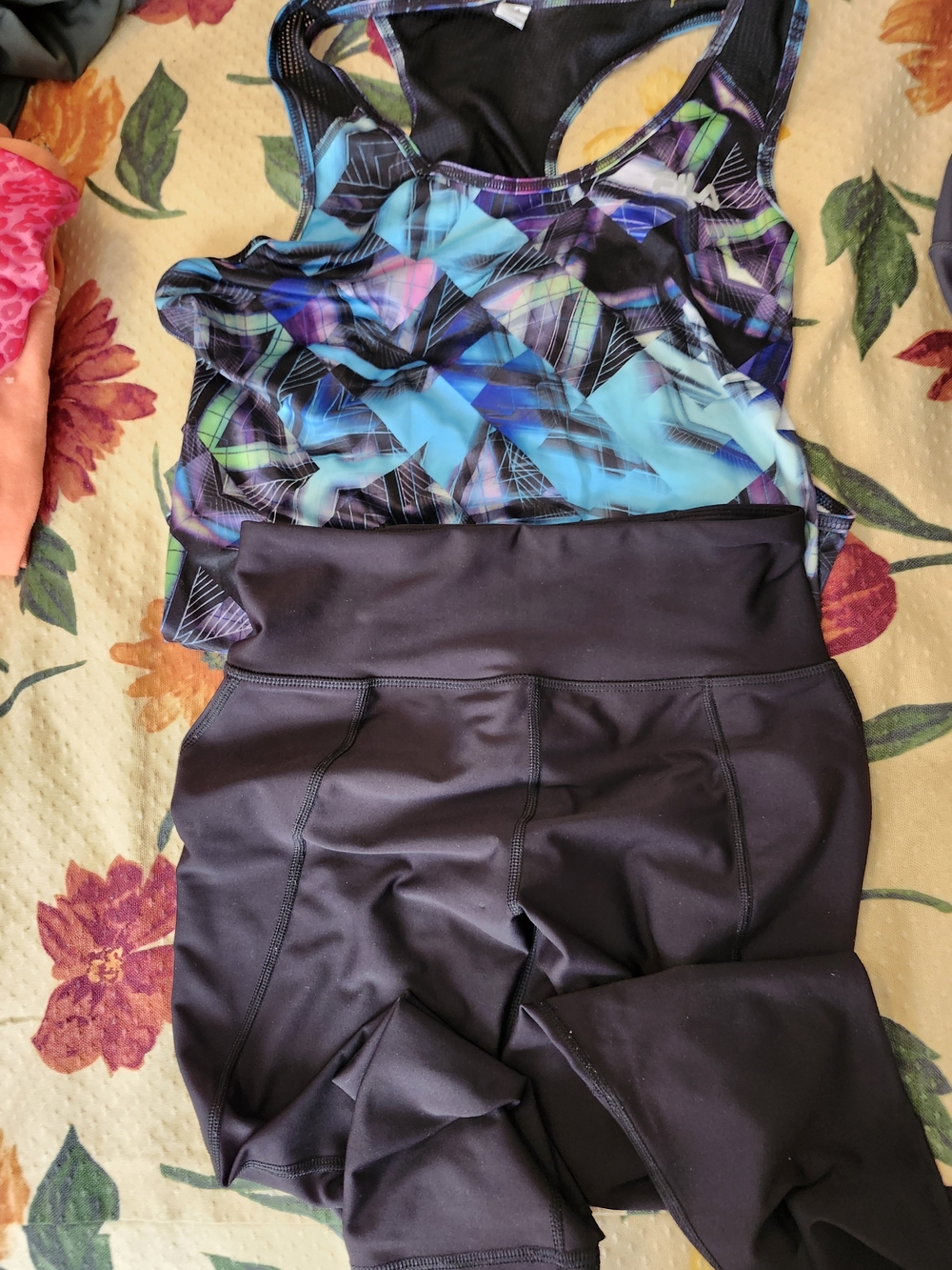 Black High-Waist Workout Leggings with Blue & Purple Geo Print Tank
